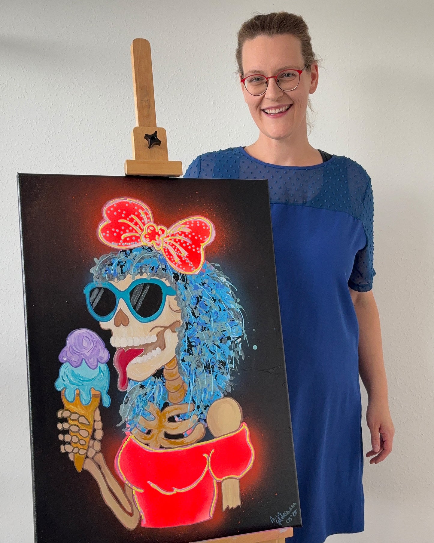 Roxie - Born to Lick